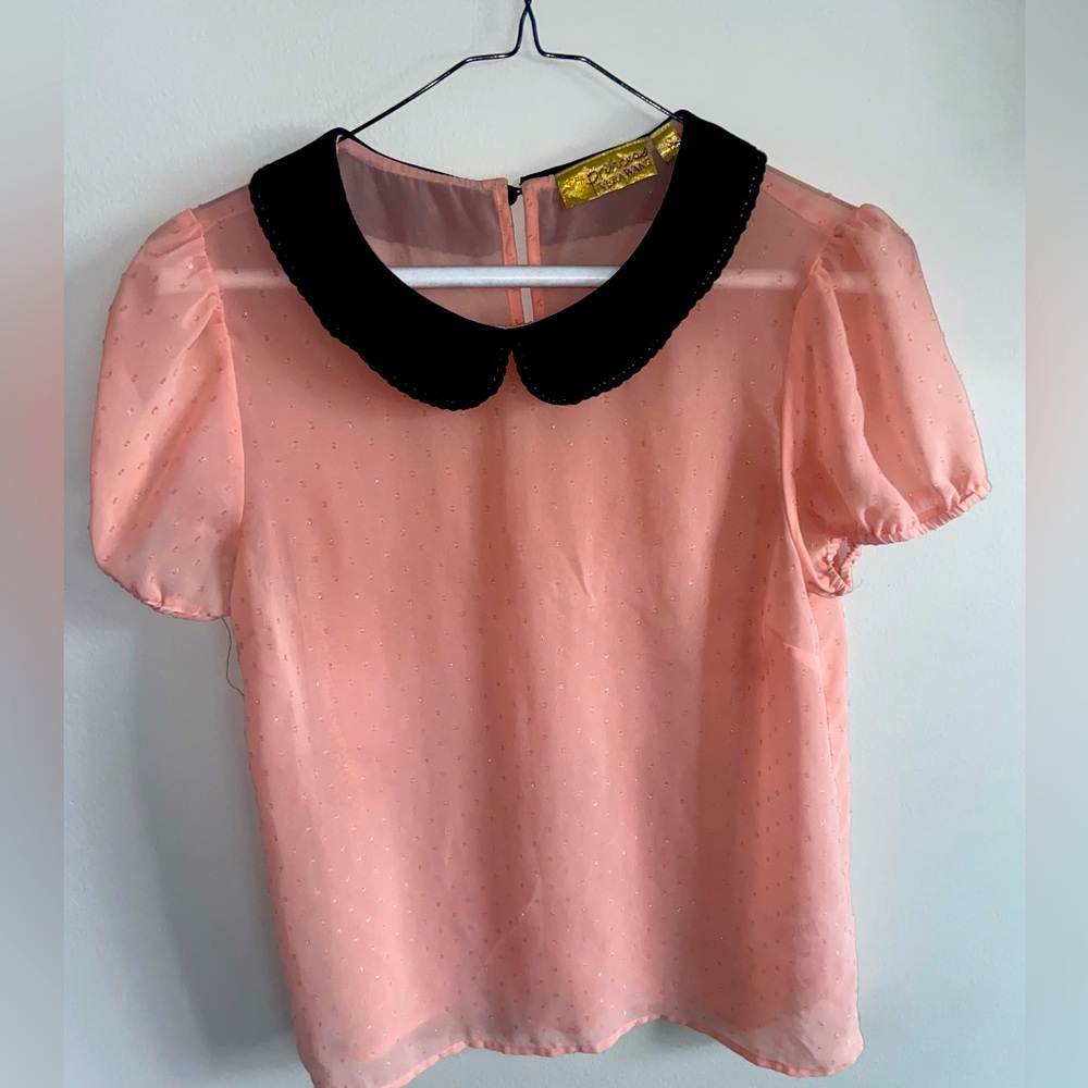 Vera Bradley, salmon pink dress shirt with black single button collar